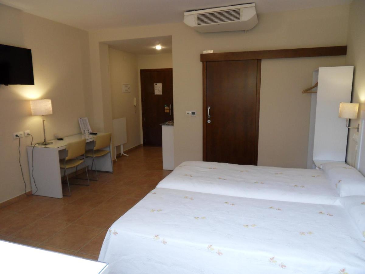Hostal El Estudio Almansa Exterior foto