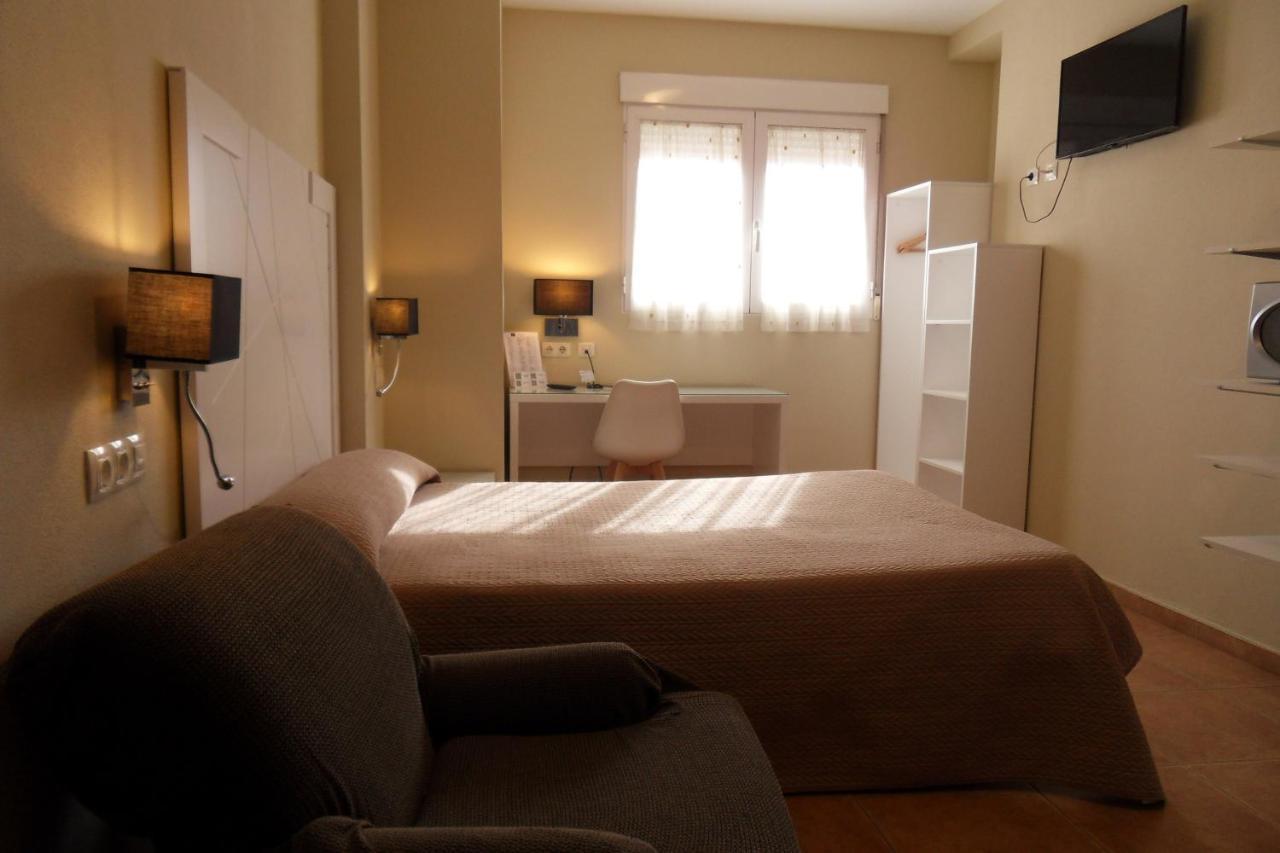 Hostal El Estudio Almansa Exterior foto