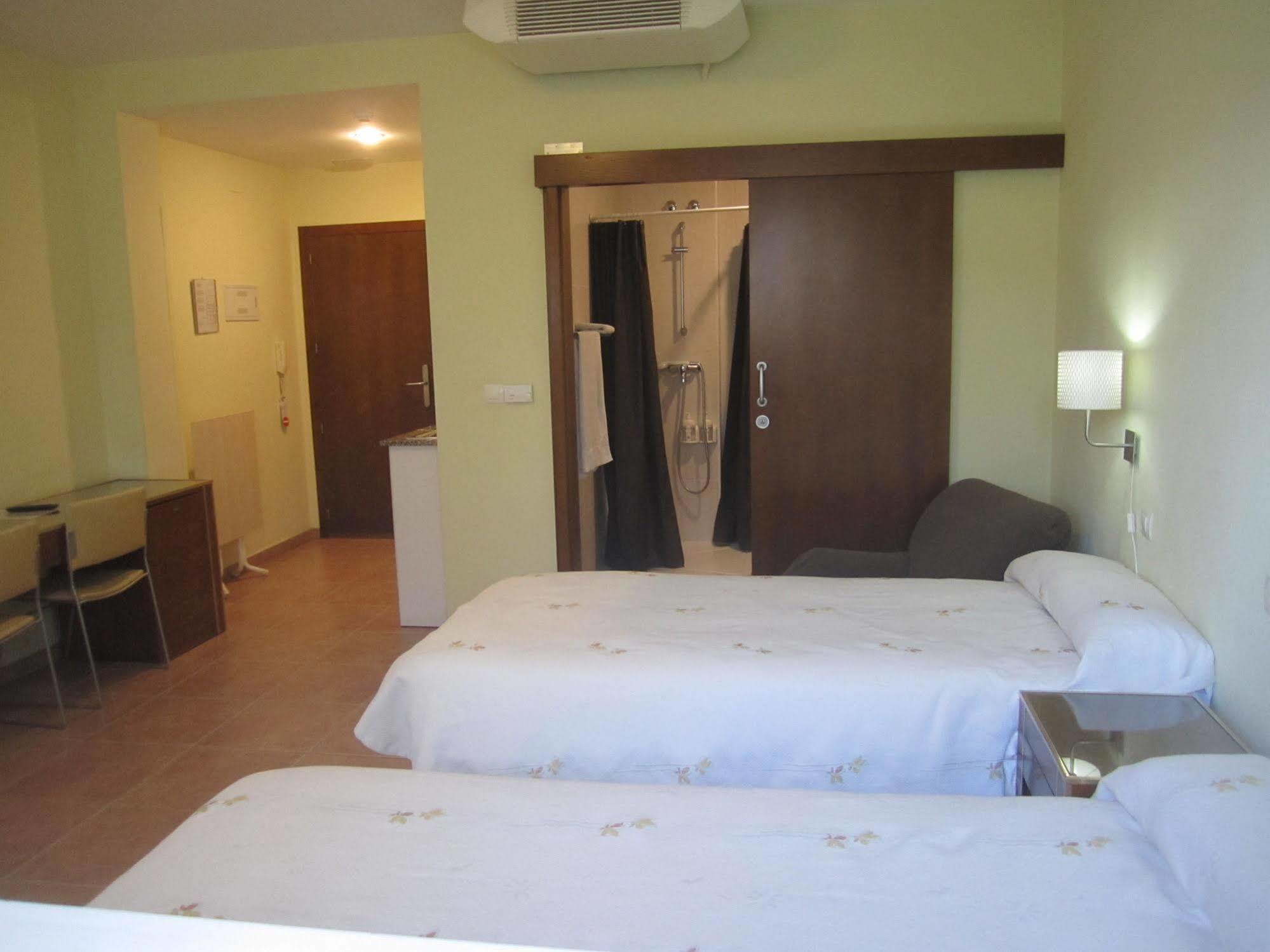 Hostal El Estudio Almansa Exterior foto