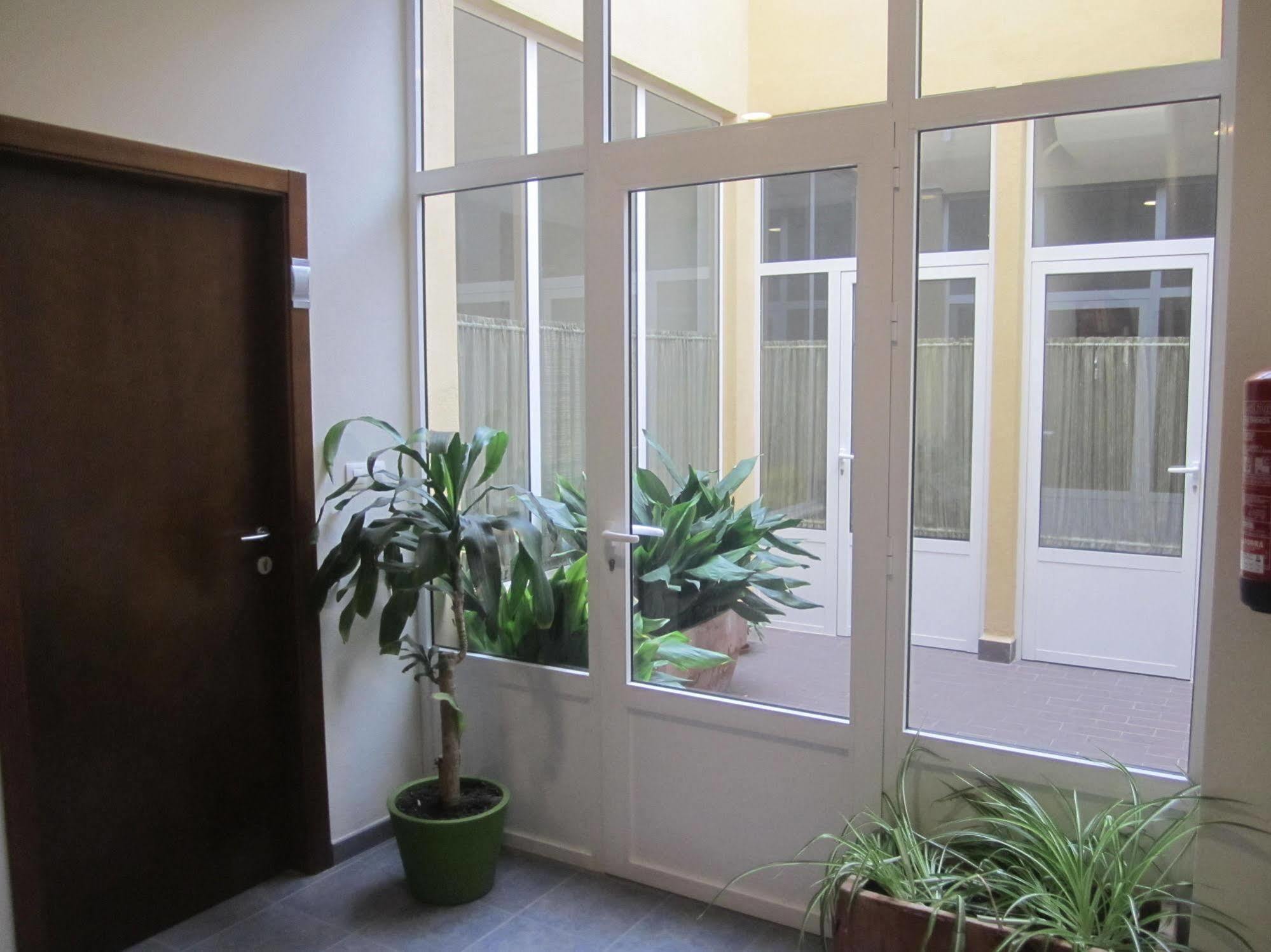 Hostal El Estudio Almansa Exterior foto