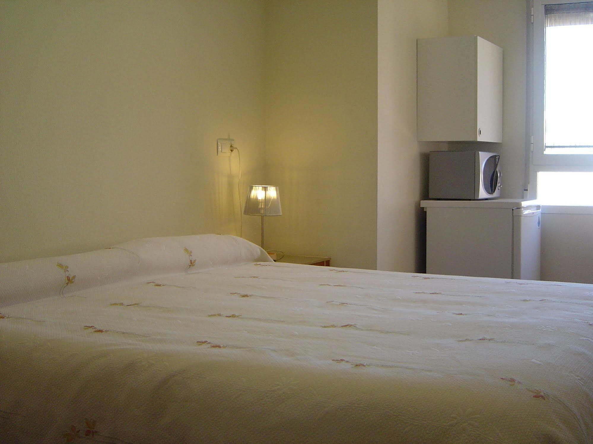 Hostal El Estudio Almansa Exterior foto