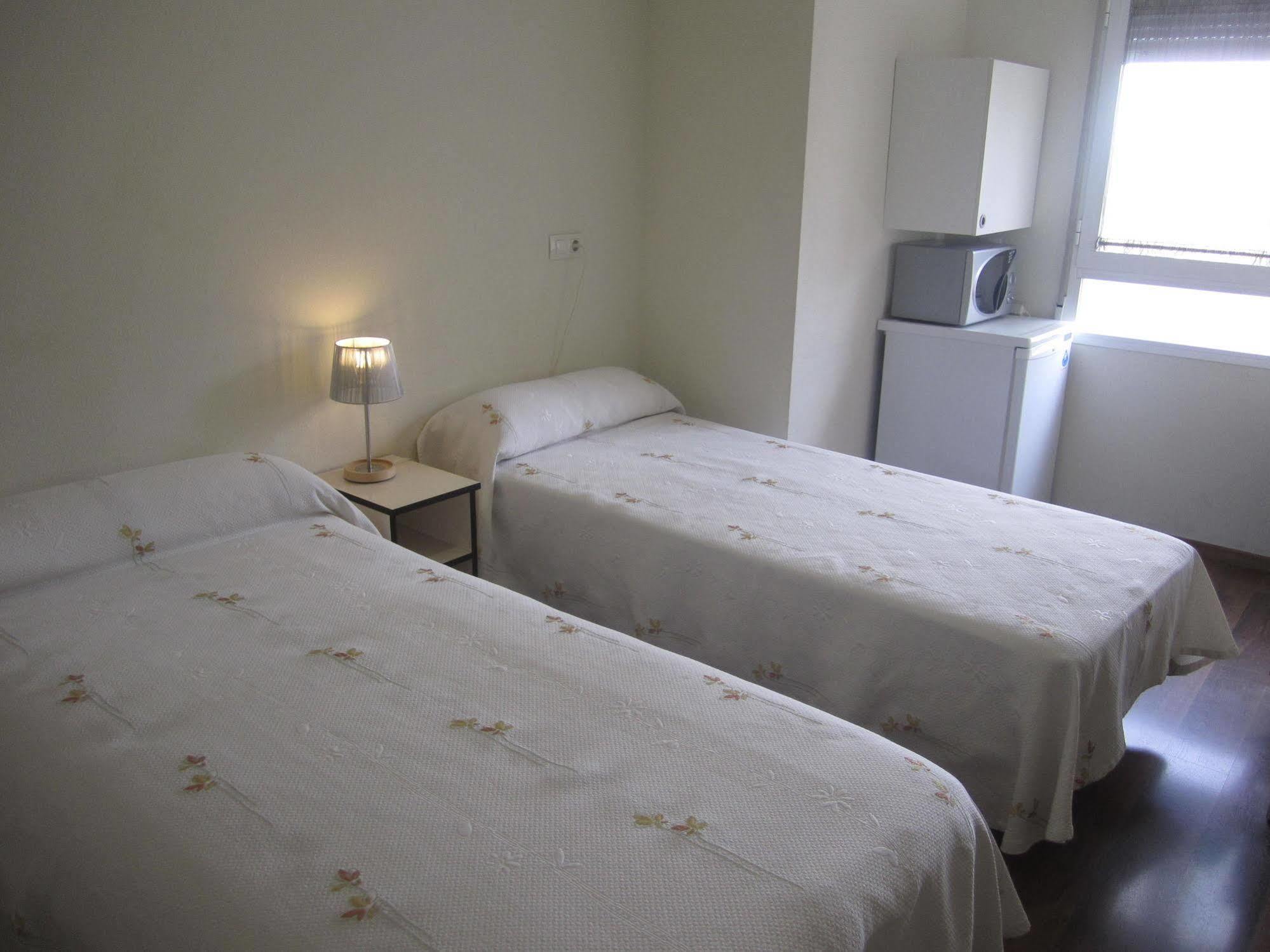 Hostal El Estudio Almansa Exterior foto